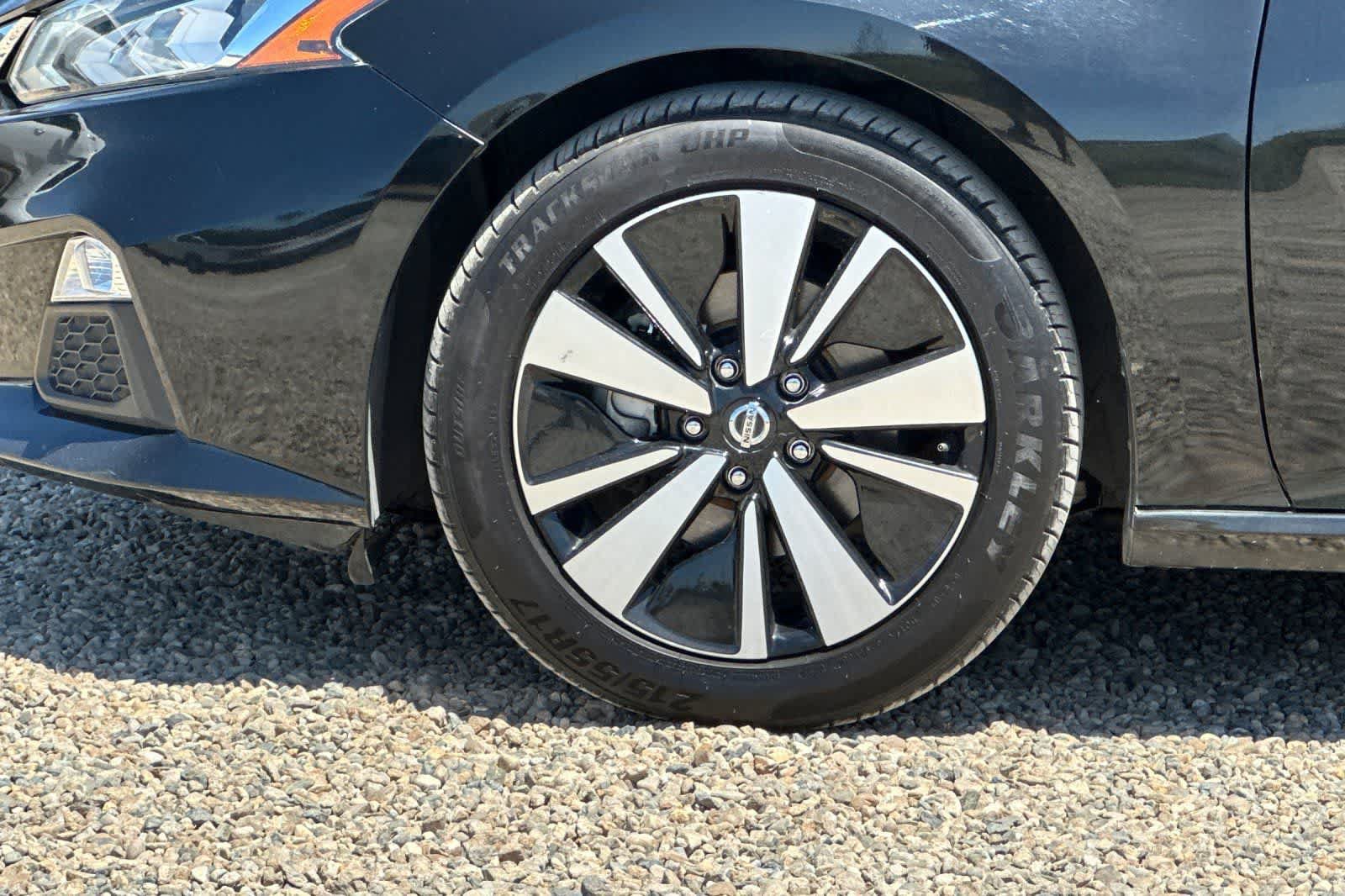 Used 2022 Nissan Altima 2.5 SV FWD image 12