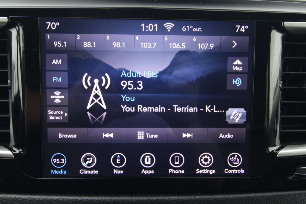 Used 2020 Chrysler Pacifica Touring-L Plus FWD image 31