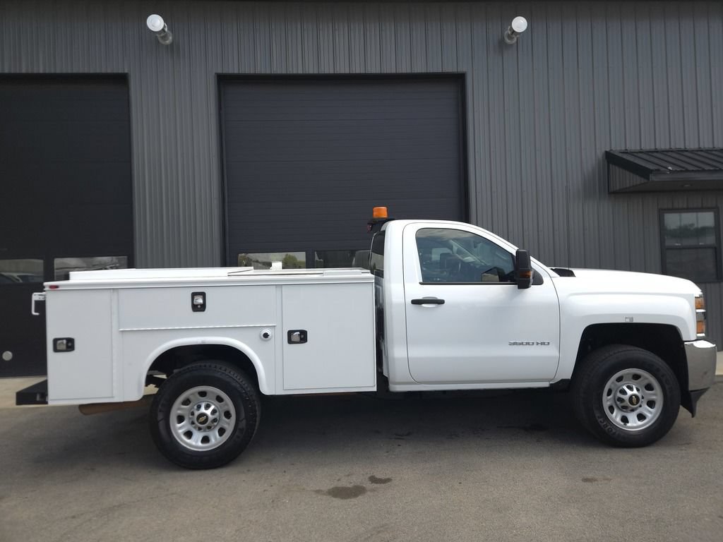 Used 2018 Chevrolet Silverado 3500 W/T RWD image 5