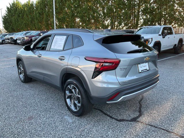 Used 2026 Chevrolet Trax LT FWD image 20
