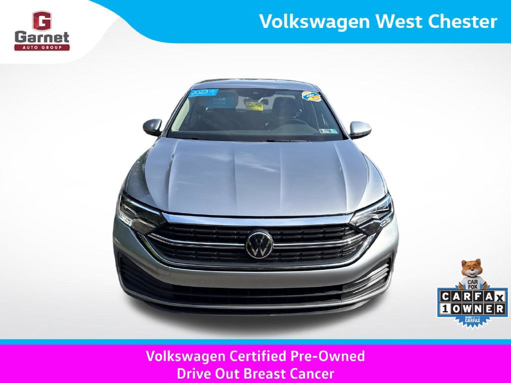 Certified 2023 Volkswagen Jetta SE FWD image 9