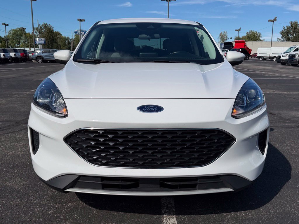 Certified 2021 Ford Escape SE FWD image 3