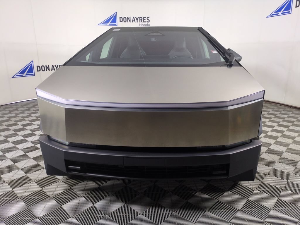 Used 2024 Tesla Cybertruck AWD Crew Cab image 10