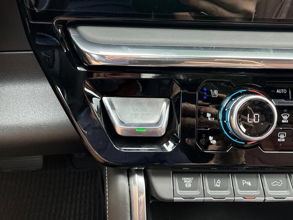 New 2026 GMC Sierra 3500 Denali Ultimate AWD/4WD image 25