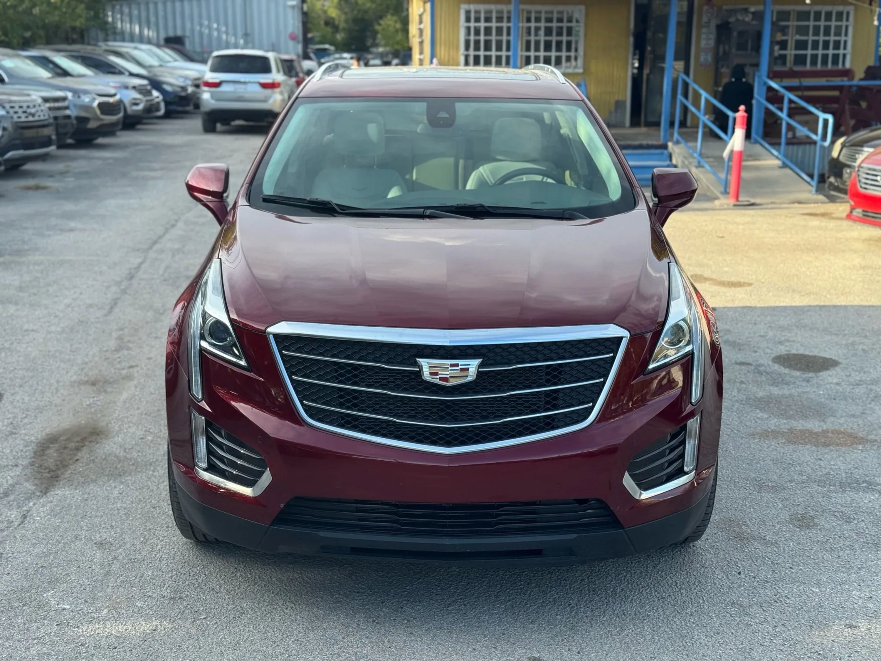 Used 2018 Cadillac XT5 Luxury w/ Driver Awareness Package image 4