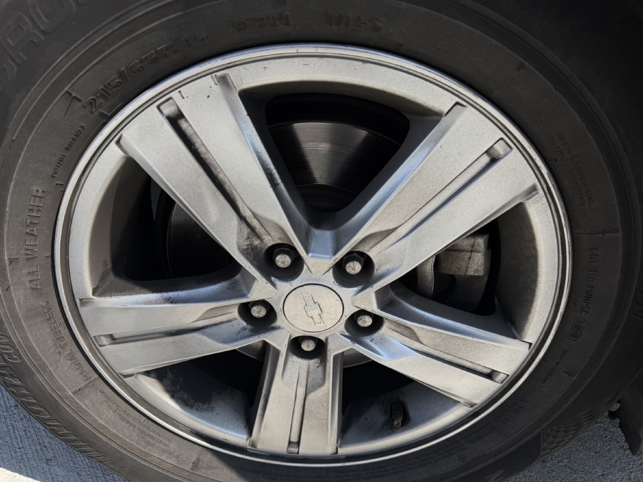 Used 2017 Chevrolet Trax LT w/ Sun & Sound Package FWD image 9