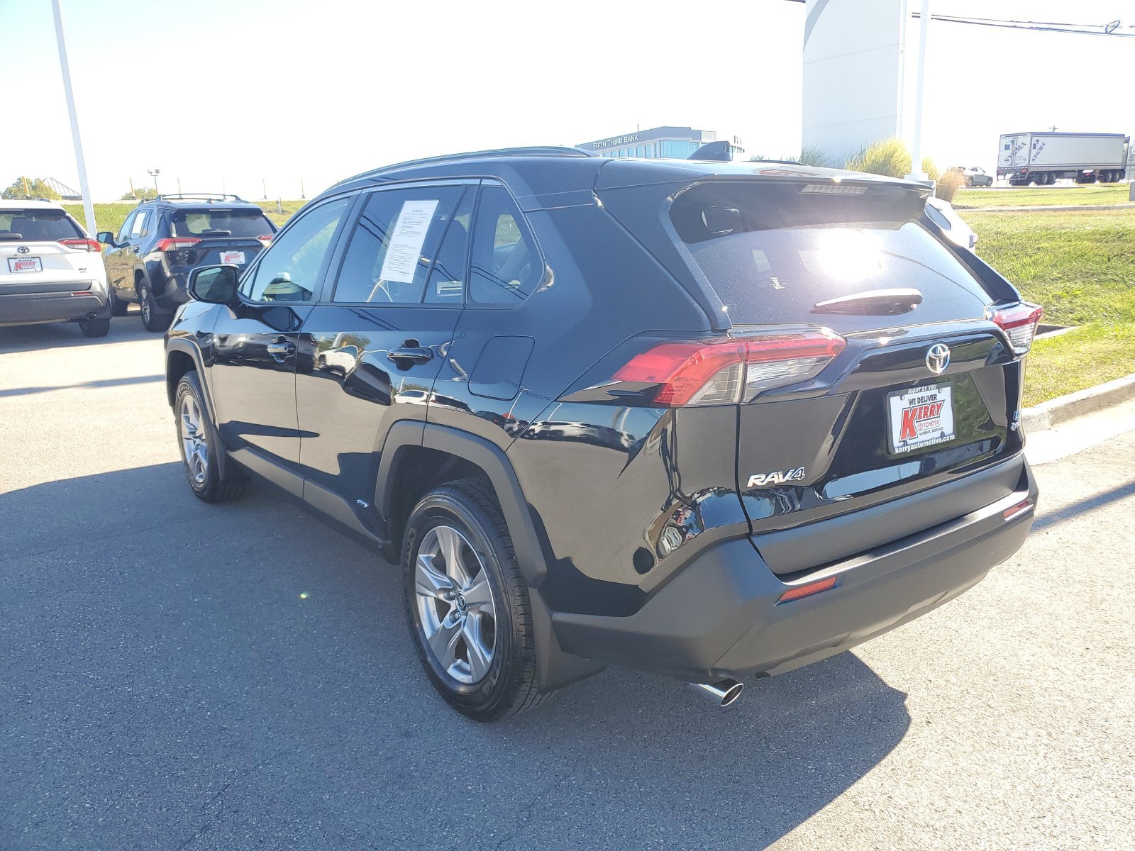 Certified 2025 Toyota RAV4 LE AWD/4WD image 3