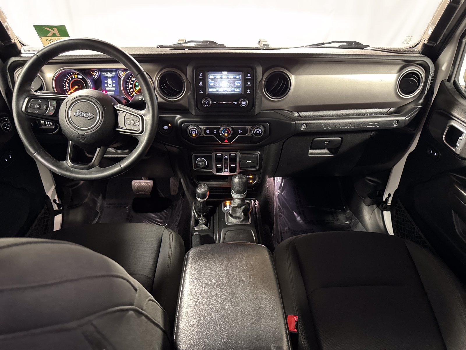 Used 2018 Jeep Wrangler Unlimited Sport S AWD/4WD image 4