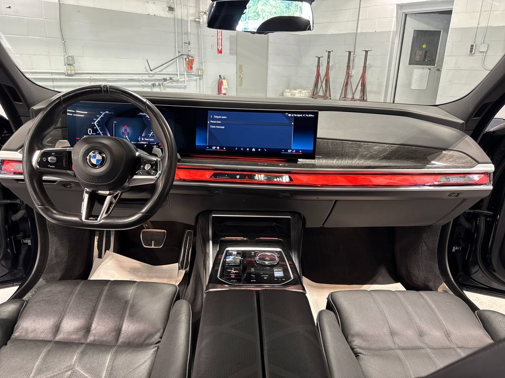 Used 2024 BMW 740i xDrive AWD/4WD image 38