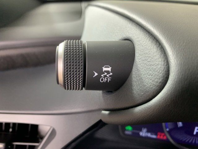 Used 2025 Lexus ES 300h w/ Accessory Package (Z2) image 21