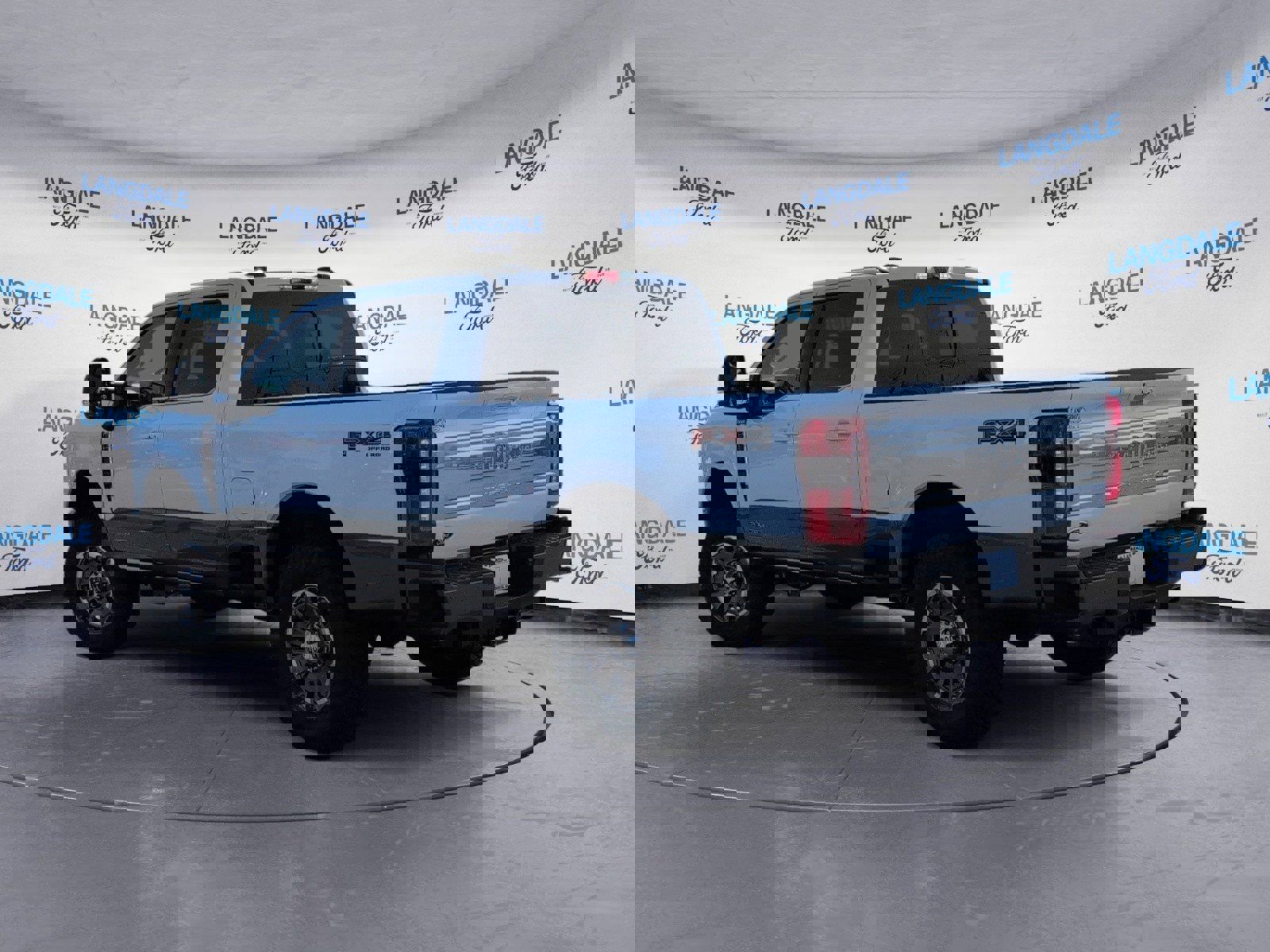 New 2026 Ford F250 King Ranch w/ FX4 Off-Road Package image 9