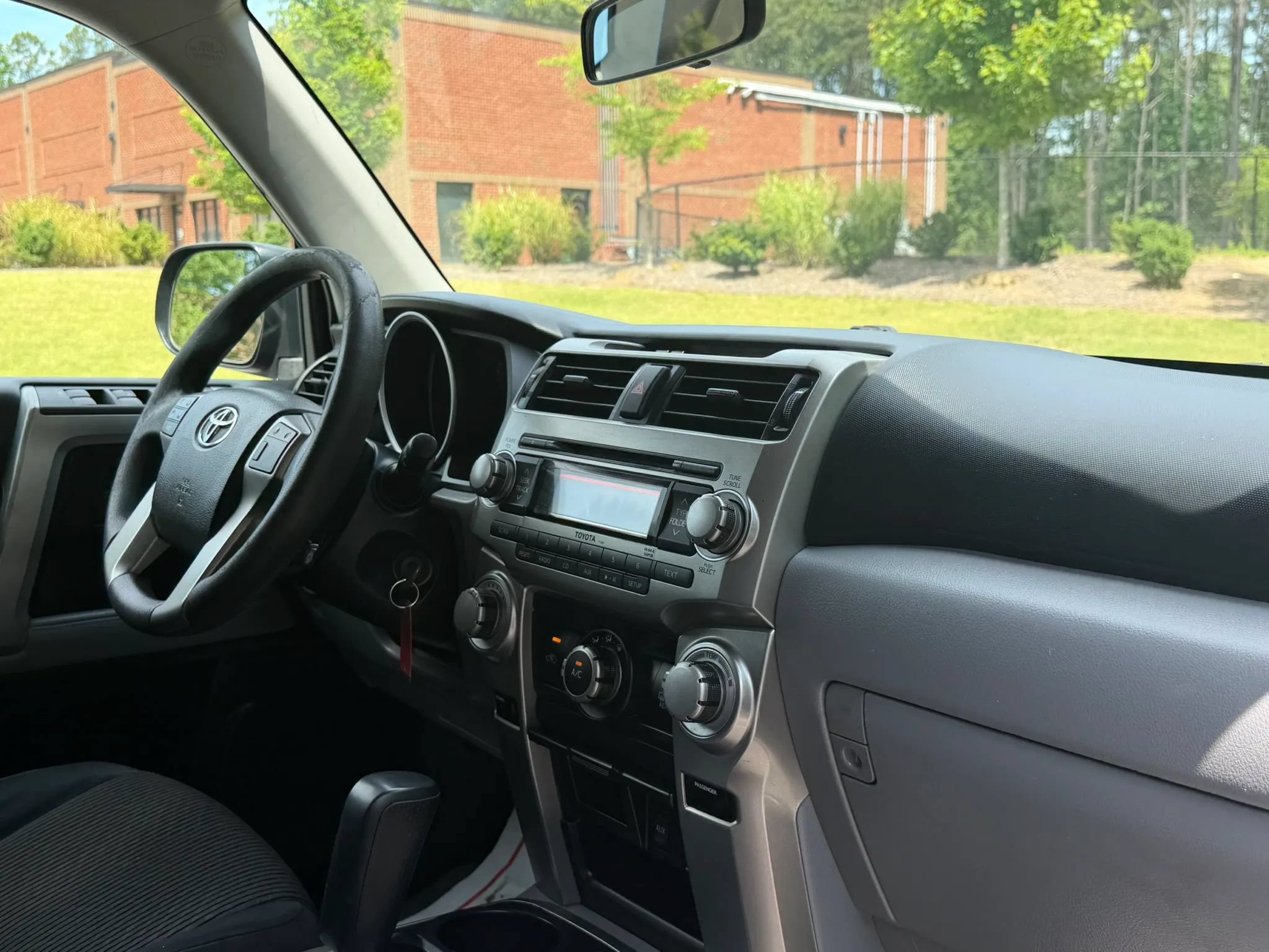 Used 2011 Toyota 4Runner SR5 RWD image 23