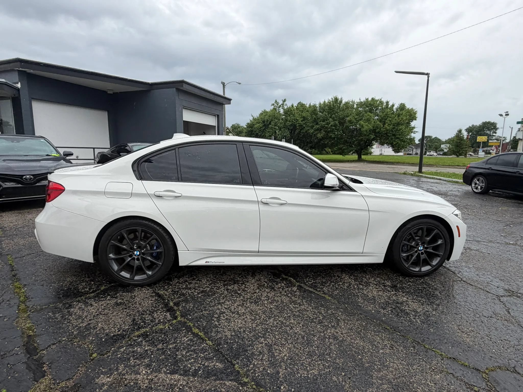 Used 2018 BMW 340i Sedan RWD image 9