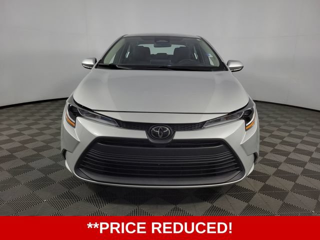 Used 2025 Toyota Corolla LE FWD video 2