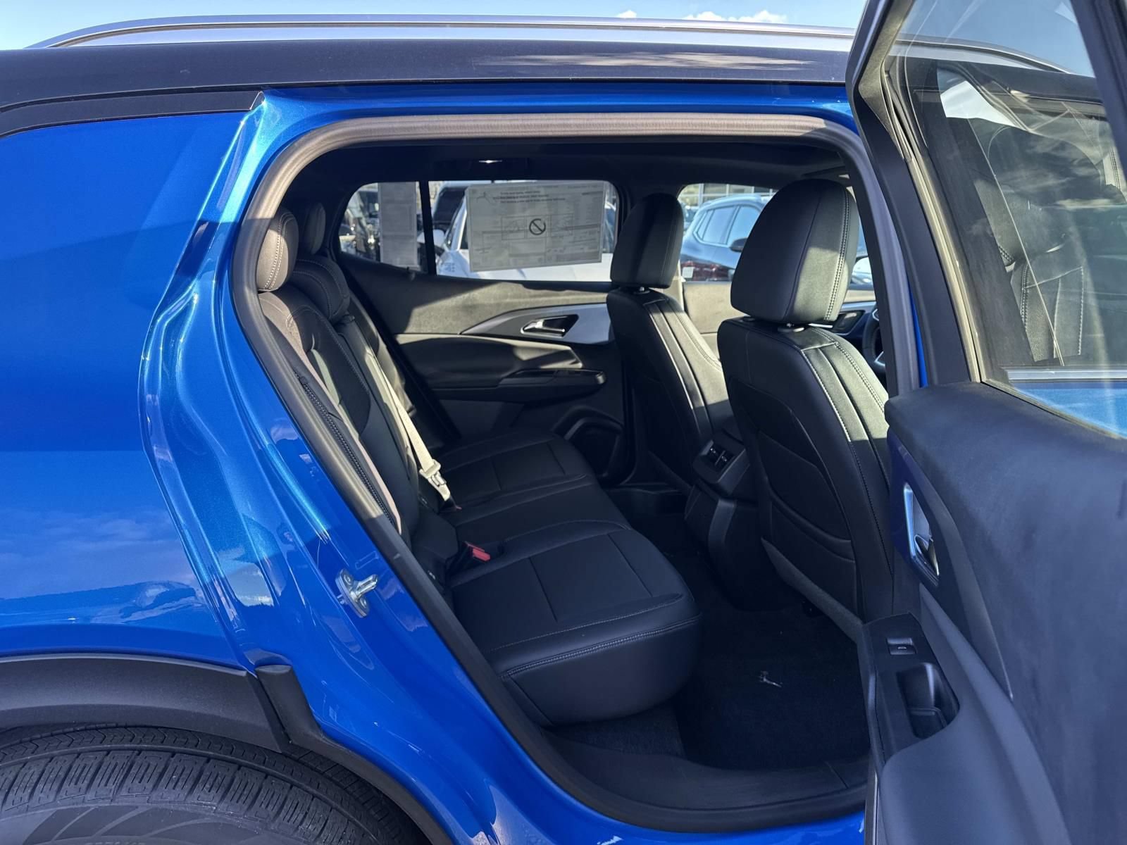 New 2026 Chevrolet Equinox EV LT AWD/4WD image 12
