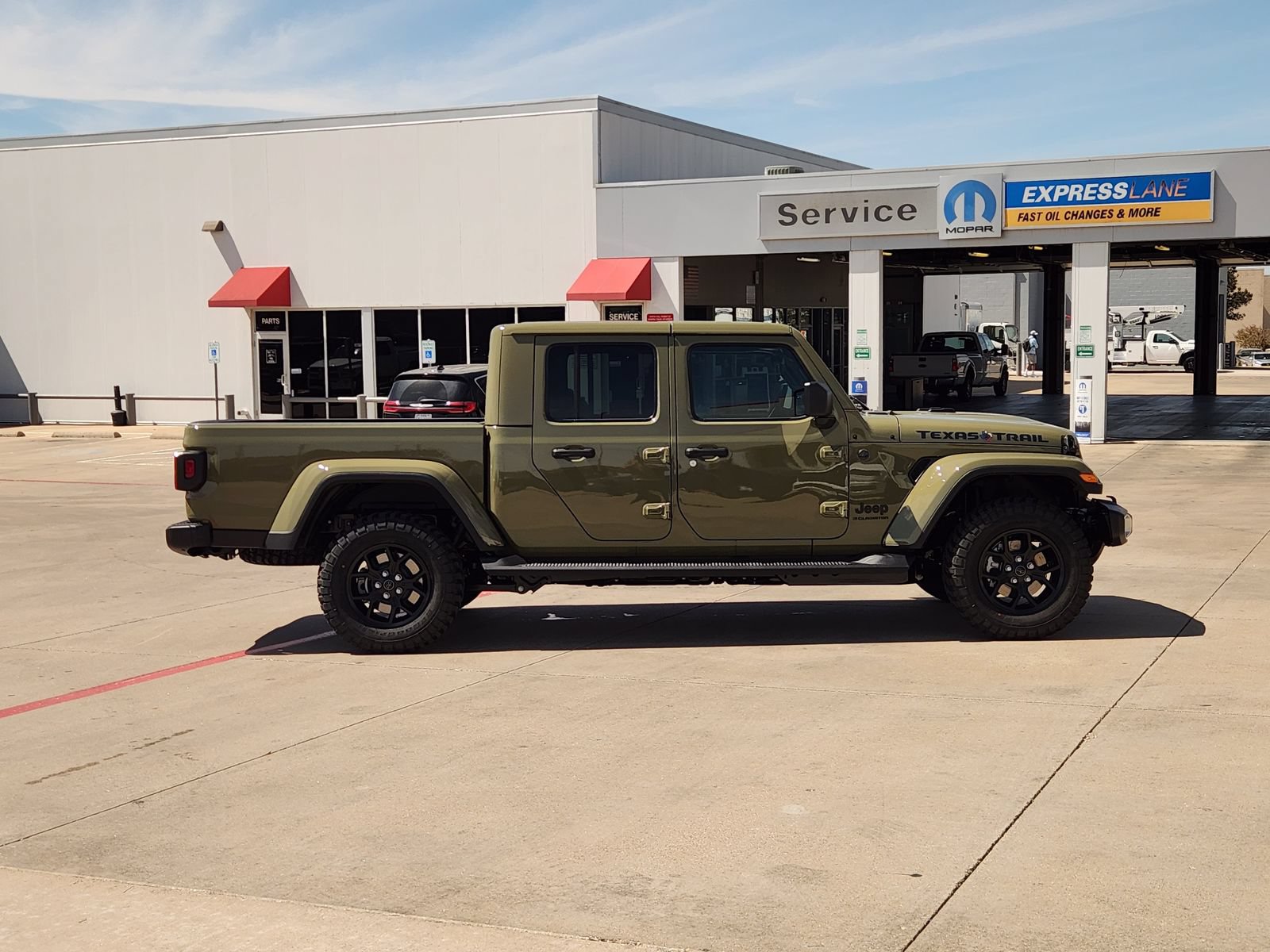 New 2026 Jeep Gladiator Mojave AWD/4WD image 7