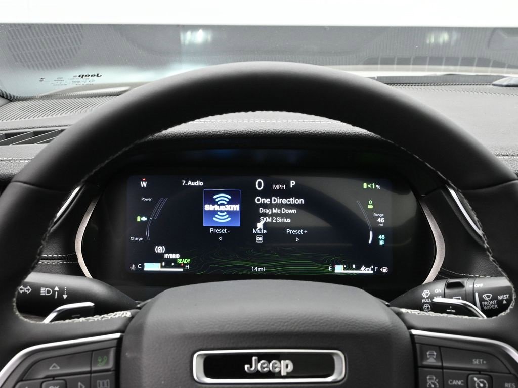 Used 2025 Jeep Grand Cherokee Limited 4xe image 32