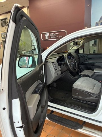 Used 2015 GMC Canyon 2WD Crew Cab w/ Convenience Package image 13