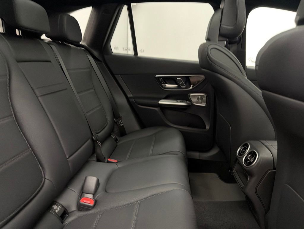 New 2026 Mercedes-Benz GLC 300 4MATIC image 27