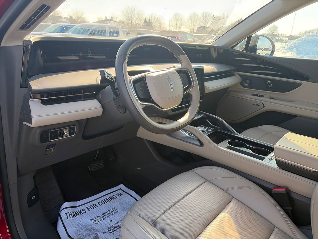 Used 2025 Lincoln Nautilus Premier w/ Equipment Group 102A AWD/4WD image 19