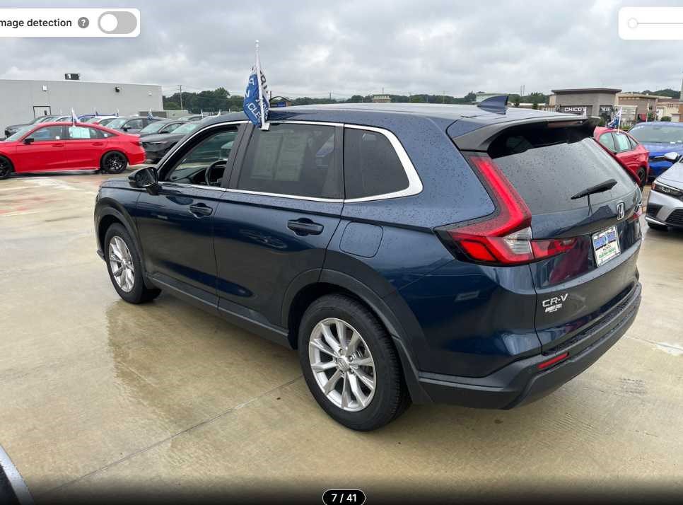 Used 2023 Honda CR-V EX-L image 3