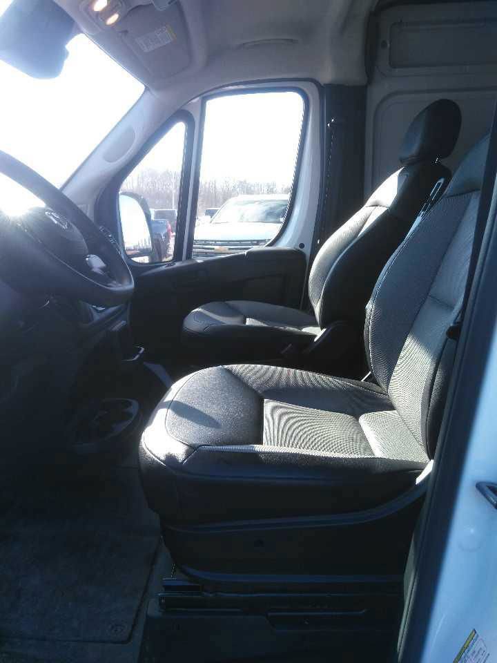 Used 2024 RAM ProMaster 2500 w/ Convenience Group FWD image 12
