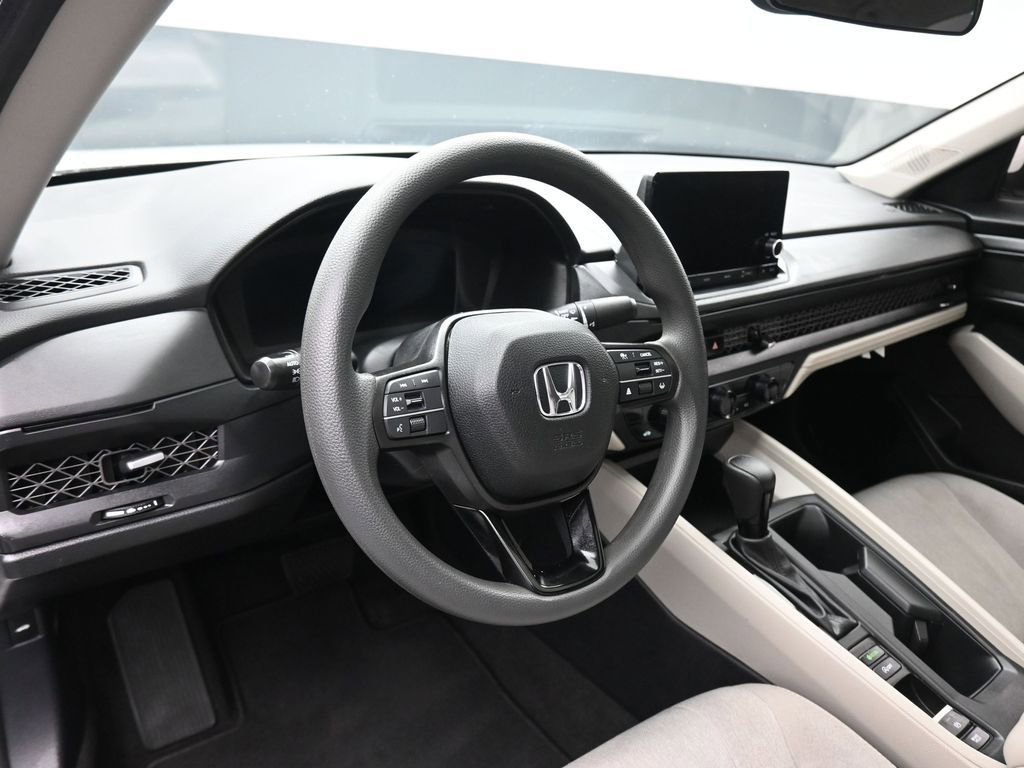 Used 2023 Honda Accord EX image 13