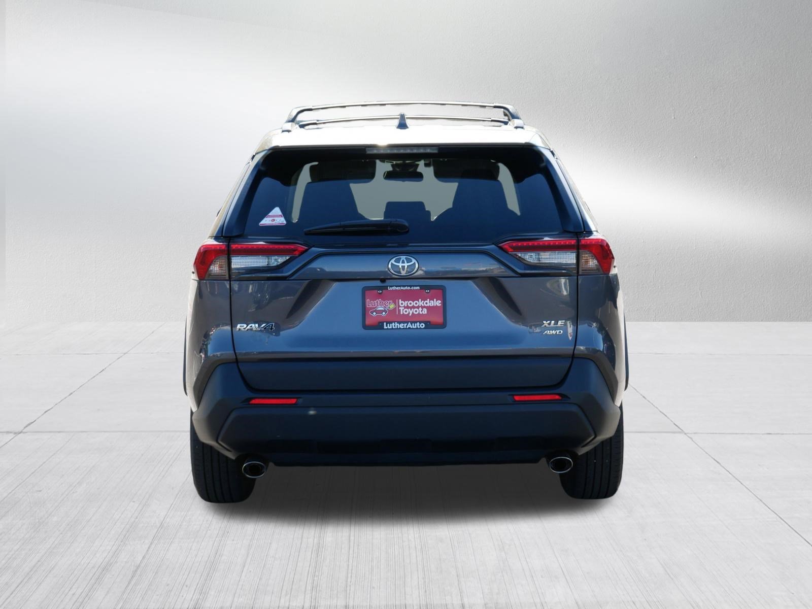 Used 2022 Toyota RAV4 XLE w/ Convenience Package AWD/4WD image 6