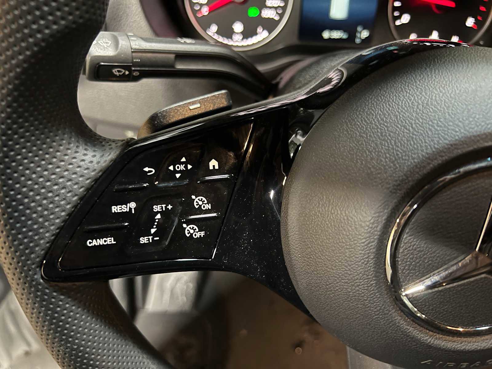 Used 2025 Mercedes-Benz Sprinter 2500 image 23