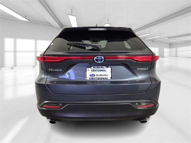 Used 2022 Toyota Venza LE image 5