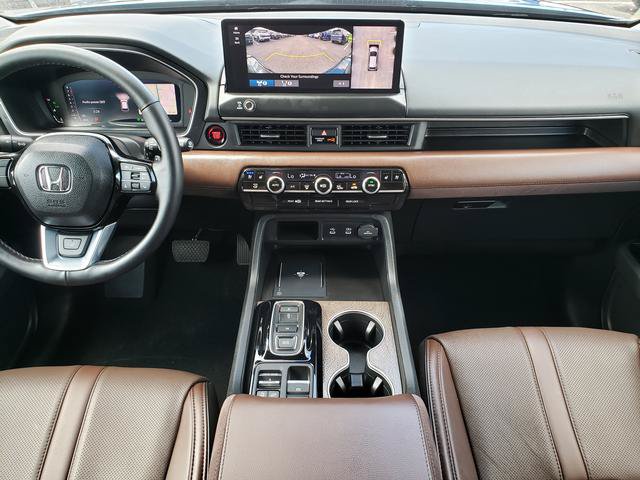 Used 2026 Honda Pilot Elite image 16
