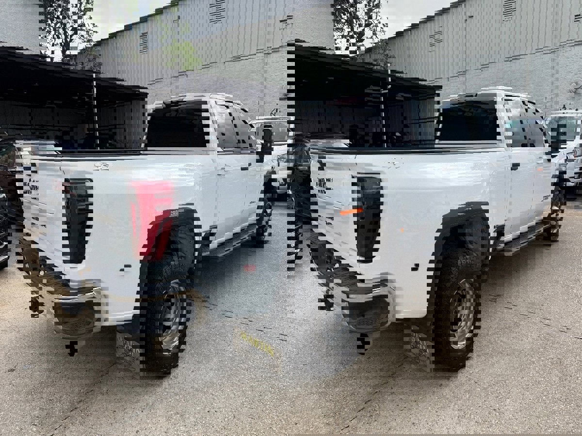 Used 2024 GMC Sierra 3500 Pro image 4