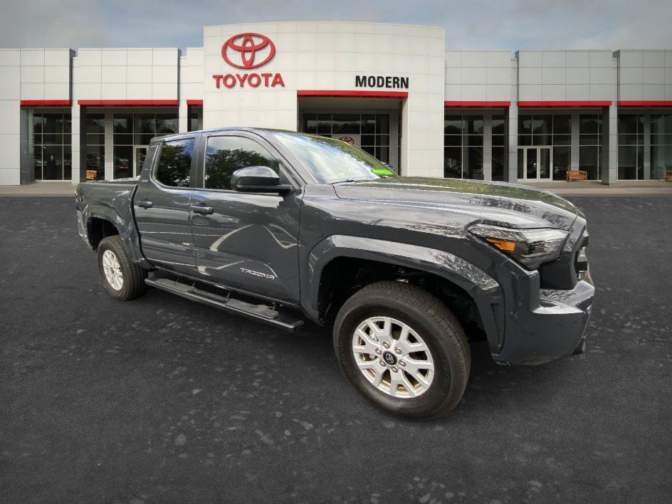 Used 2024 Toyota Tacoma SR5 RWD image 15