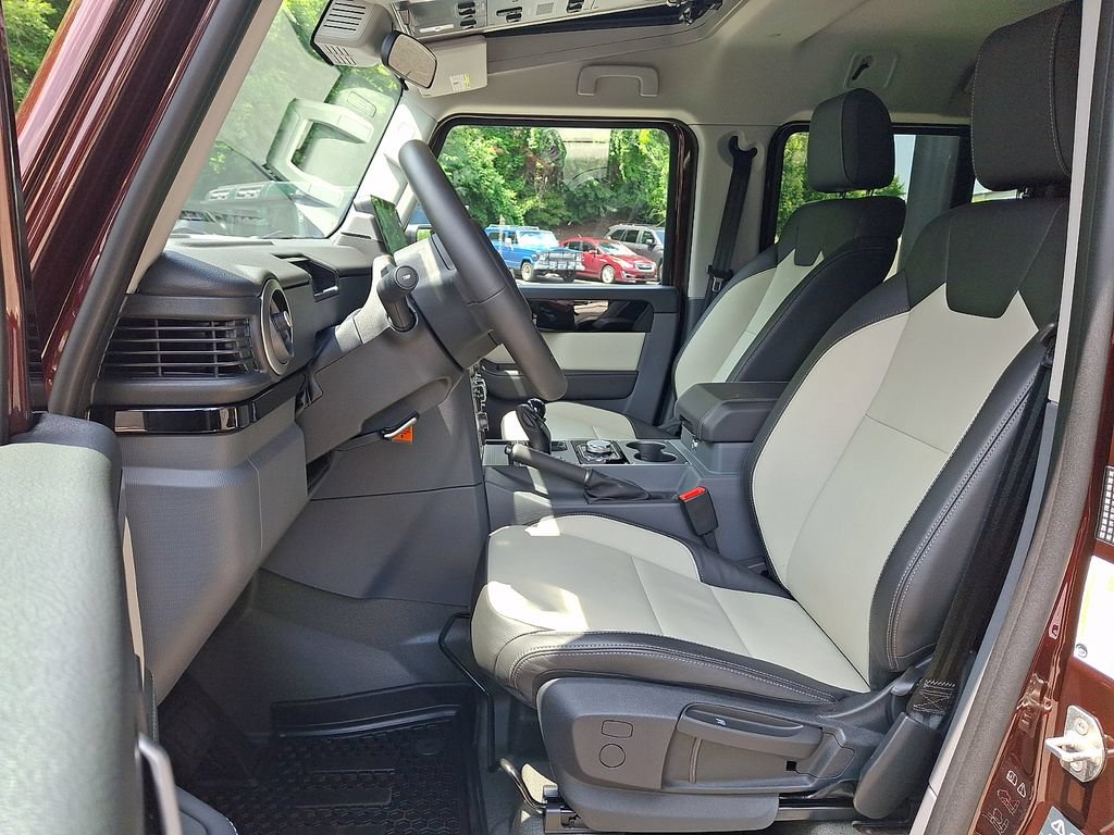 Used 2025 INEOS Grenadier AWD/4WD image 11