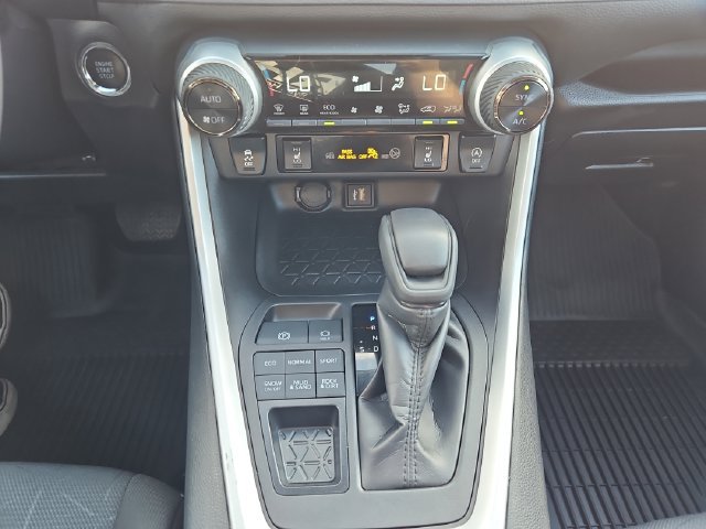 Used 2024 Toyota RAV4 XLE w/ Convenience Package AWD/4WD image 20