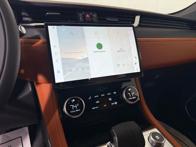 New 2026 Jaguar F-PACE R-Dynamic S image 20