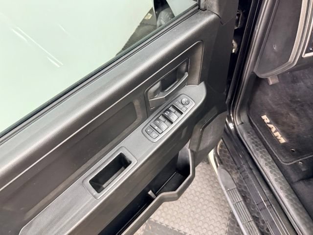 Used 2019 RAM 1500 Express w/ Express Value Package AWD/4WD image 15