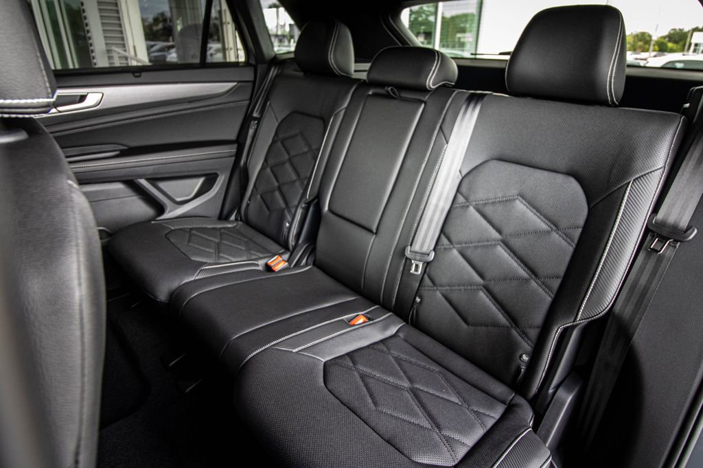 New 2026 Volkswagen Atlas Cross Sport SE FWD image 31