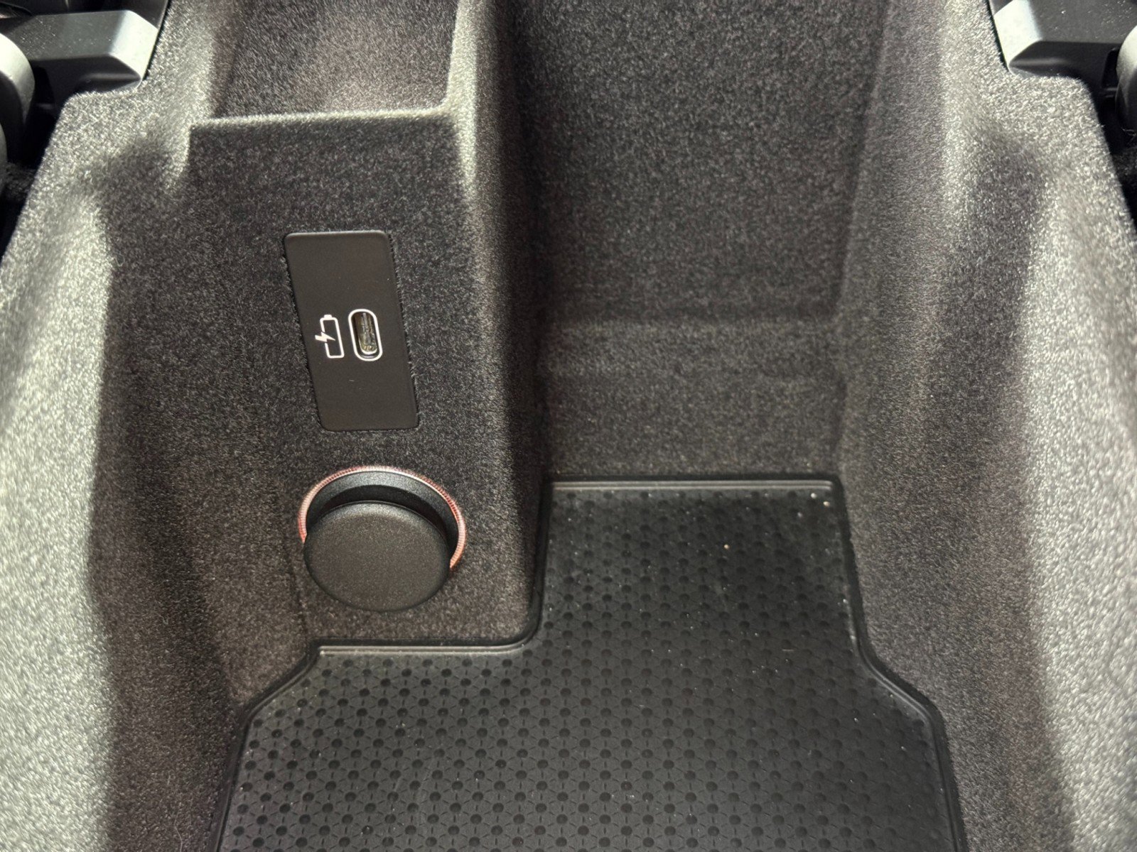 Used 2025 BMW M8 Competition AWD/4WD image 31