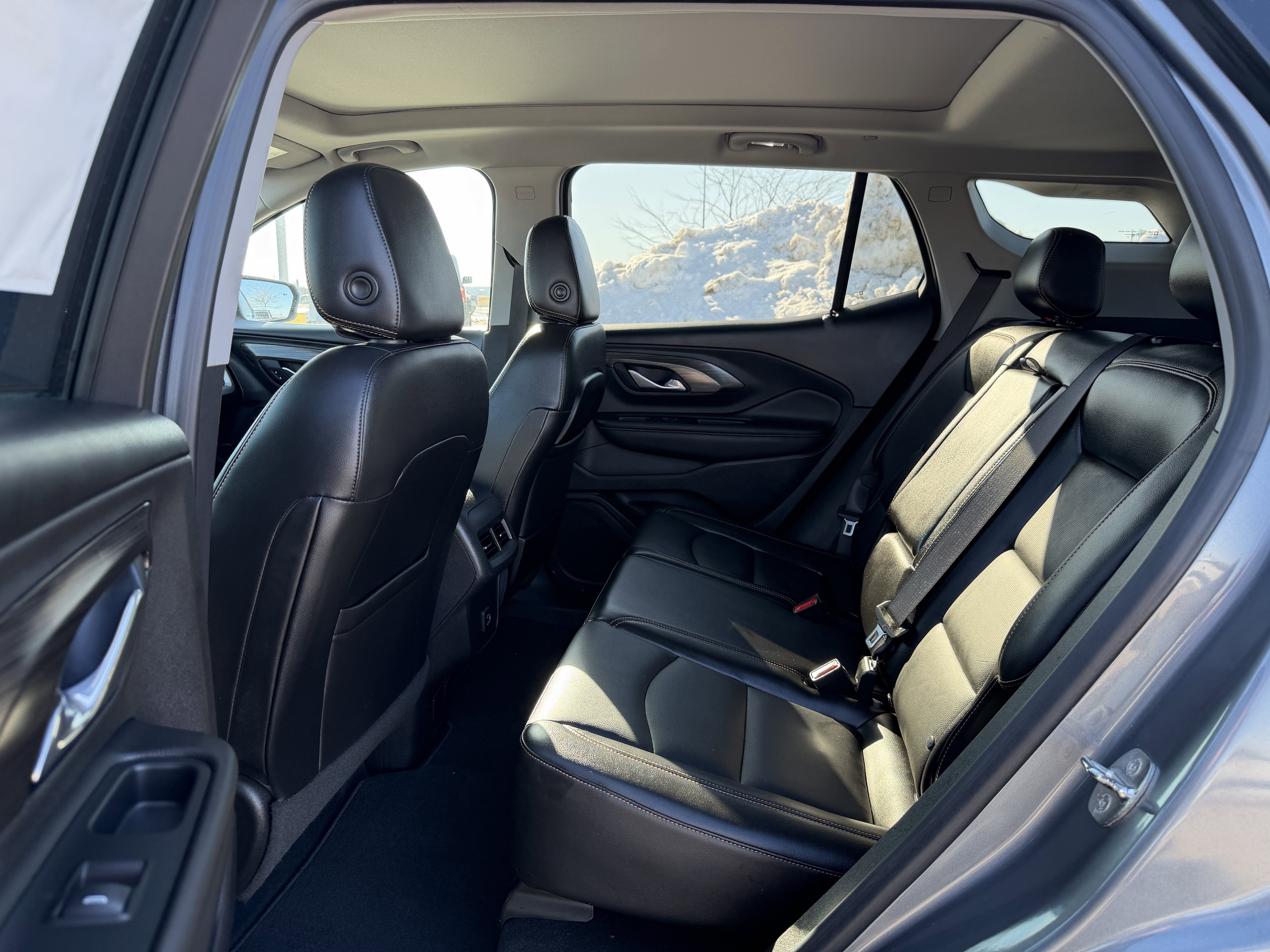 Used 2021 GMC Terrain SLT w/ Infotainment Package II image 19