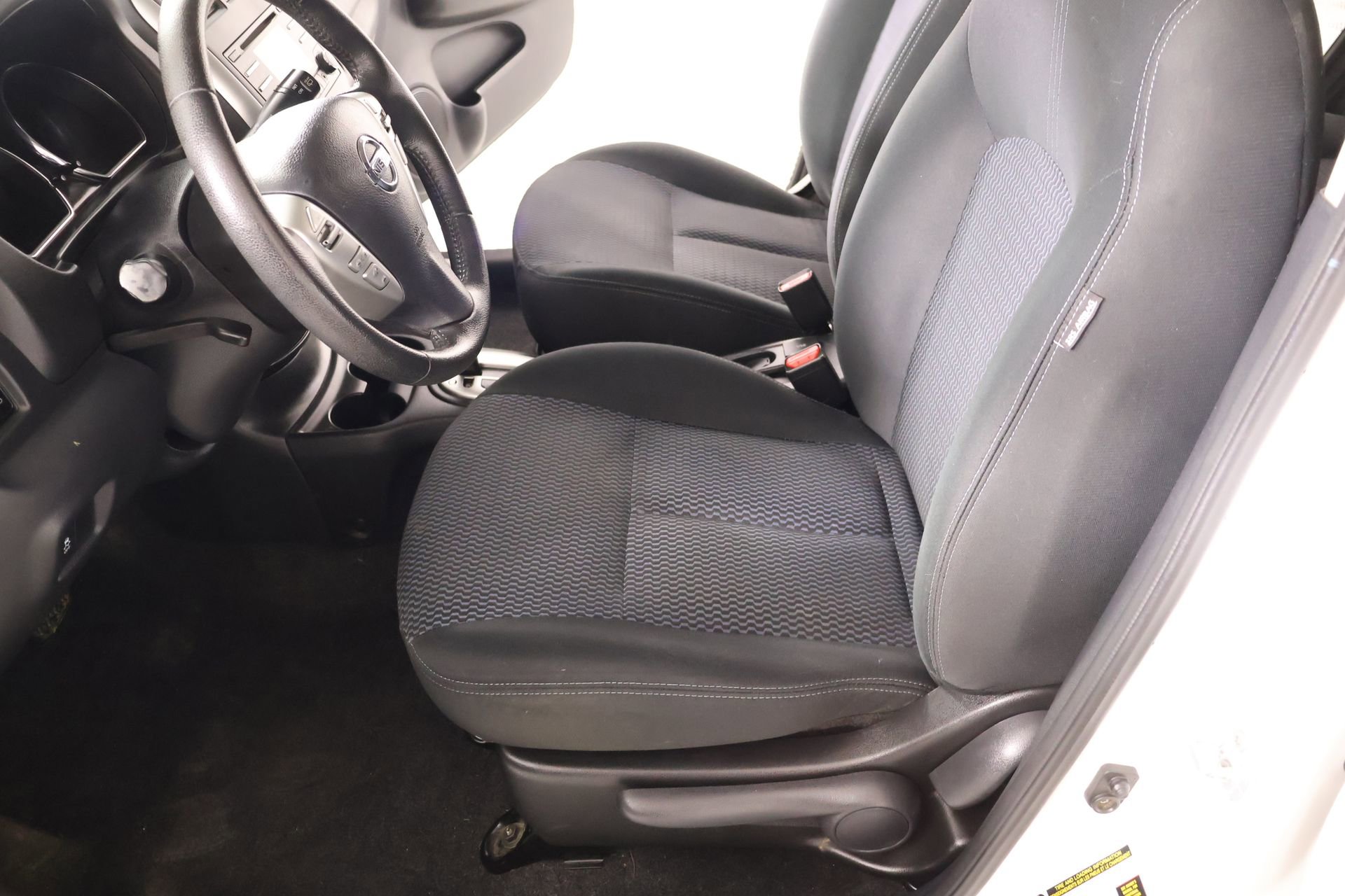 Used 2014 Nissan Versa Note SV w/ Sport Value Package FWD image 10