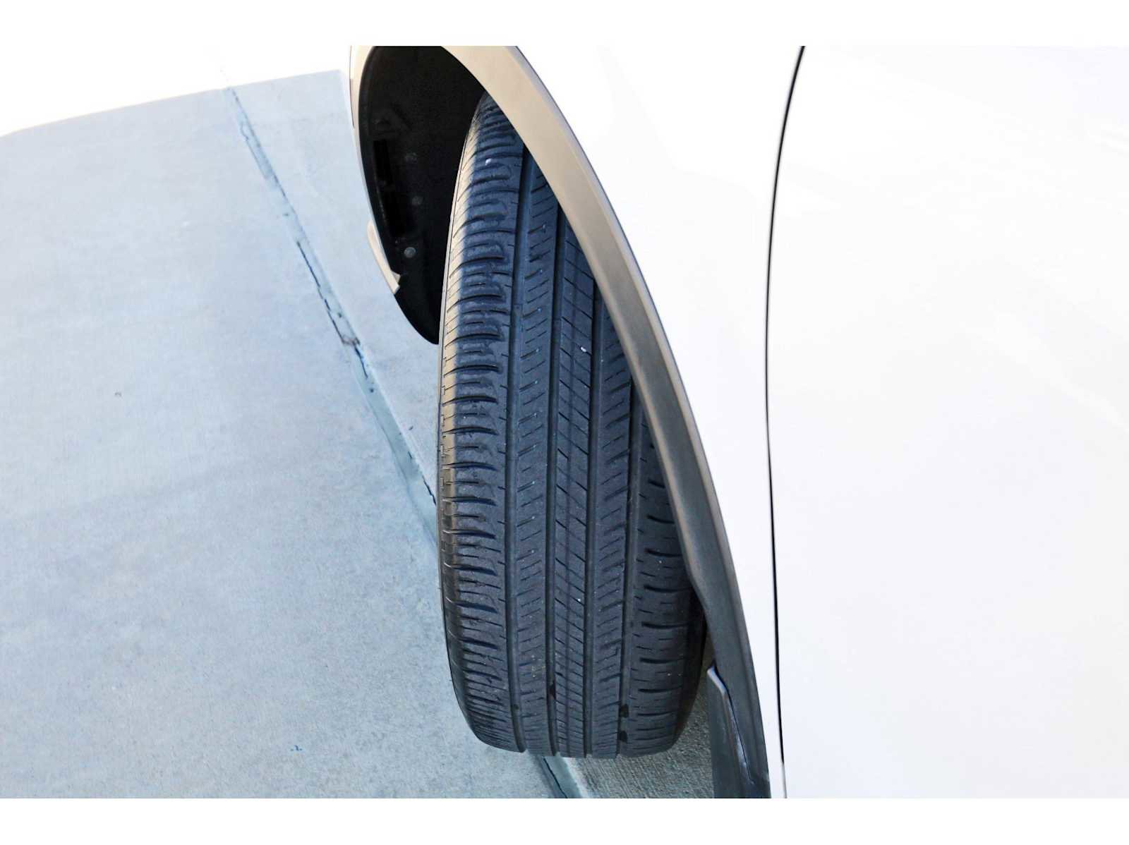 Used 2024 Honda CR-V EX image 29