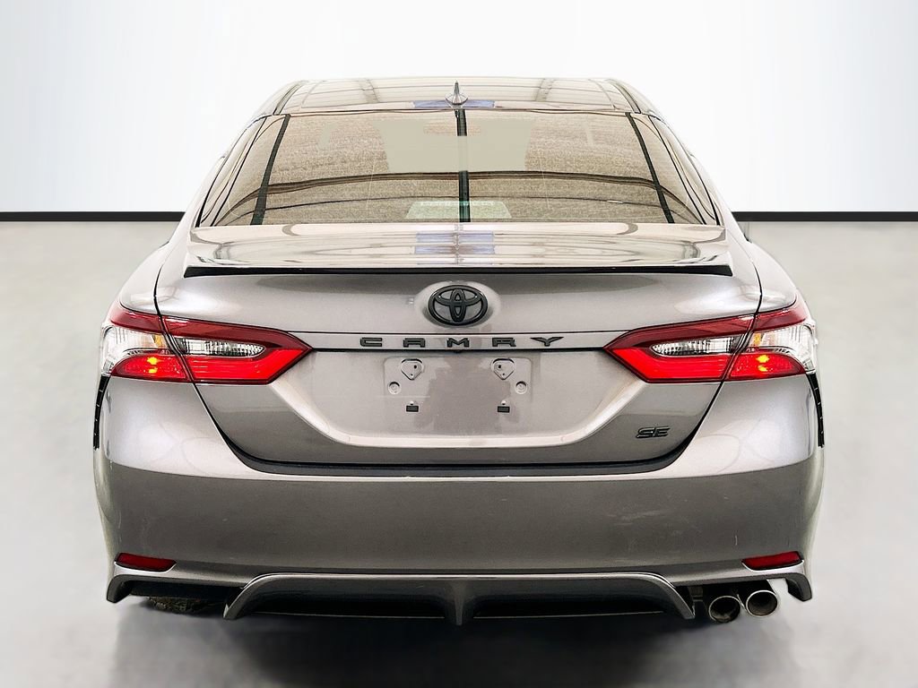Used 2023 Toyota Camry SE FWD image 5