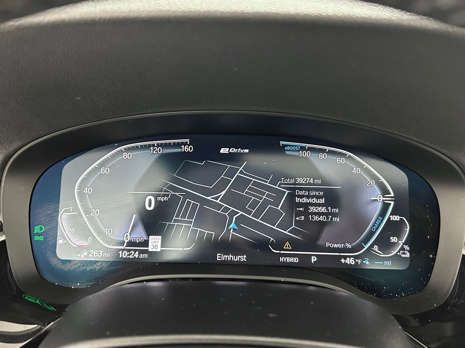 Used 2023 BMW 530e xDrive w/ Executive Package image 15