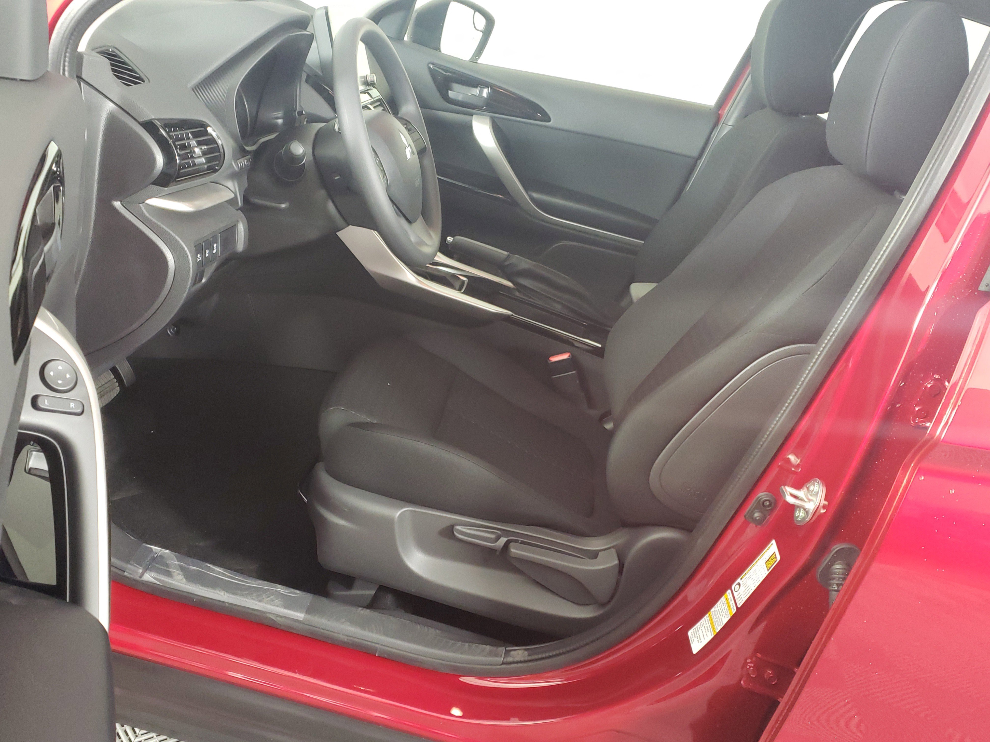 New 2026 Mitsubishi Eclipse Cross LE image 8