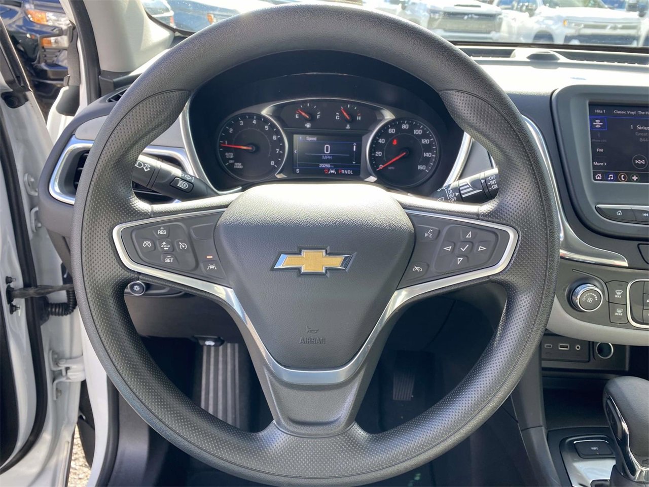 Used 2022 Chevrolet Equinox LS w/ LS Convenience Package image 17