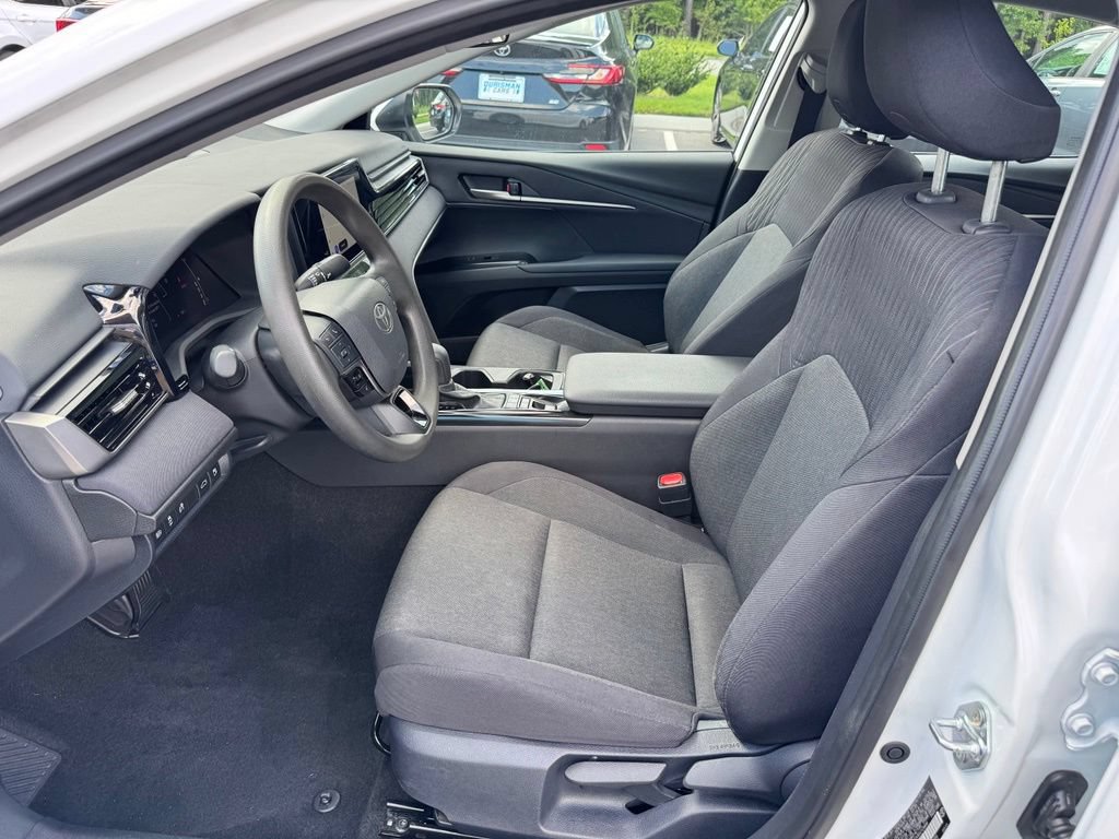 Used 2025 Toyota Camry LE FWD image 19