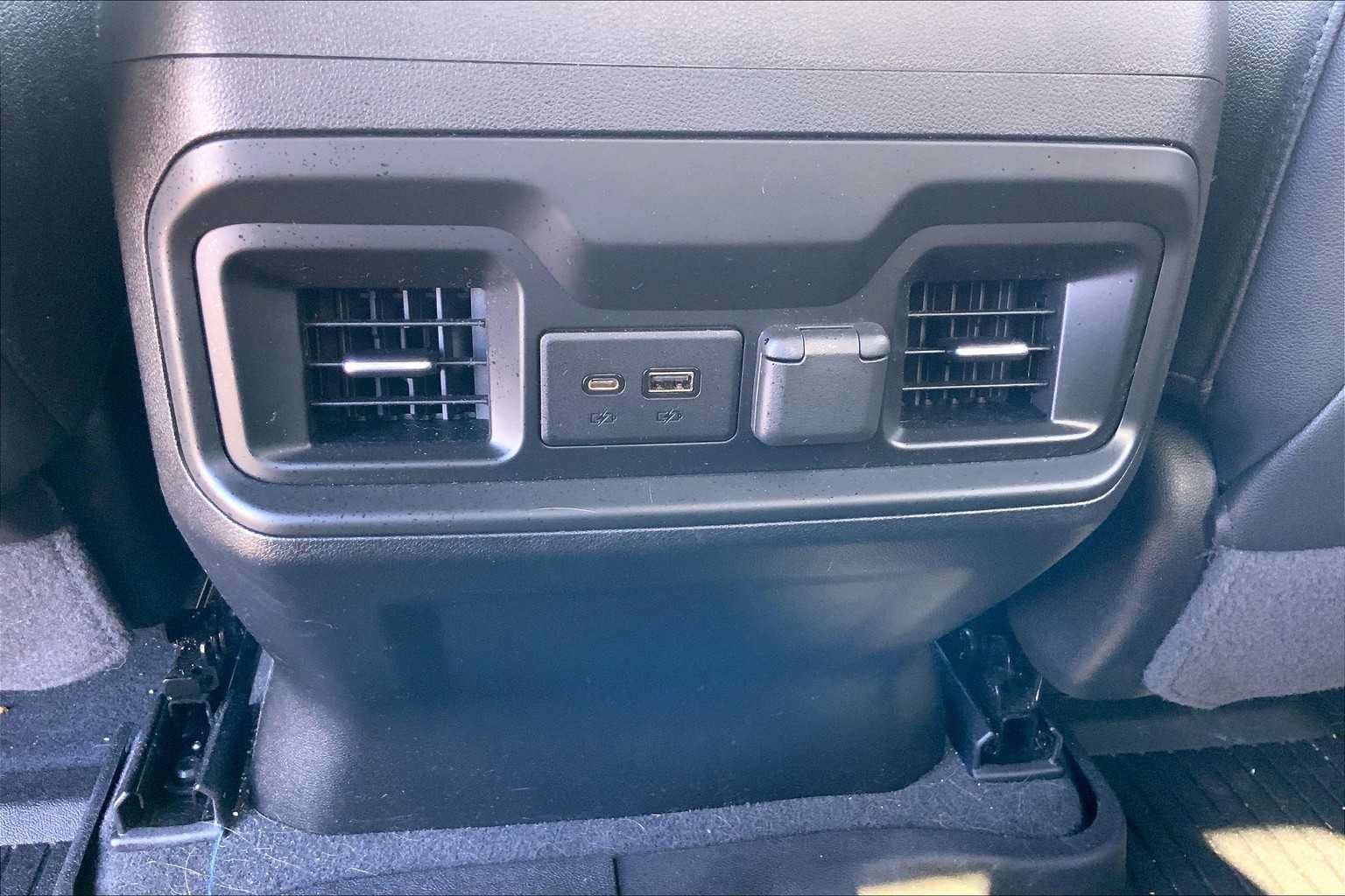 Used 2021 Chevrolet Silverado 1500 LT Trail Boss w/ Convenience Package II AWD/4WD image 35