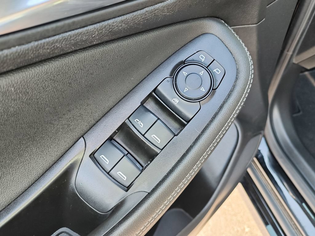 Used 2024 Buick Encore GX Sport Touring w/ Comfort Package AWD/4WD image 11