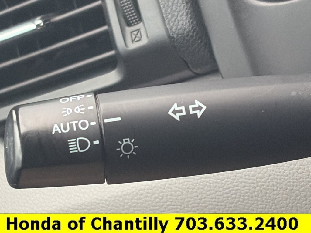 Used 2016 Honda Pilot LX image 10